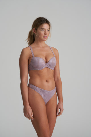 AVERO Soft Sand String